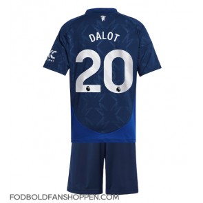 Manchester United Diogo Dalot #20 Udebanetrøje Børn 2024-25 Kortærmet (+ Korte bukser)